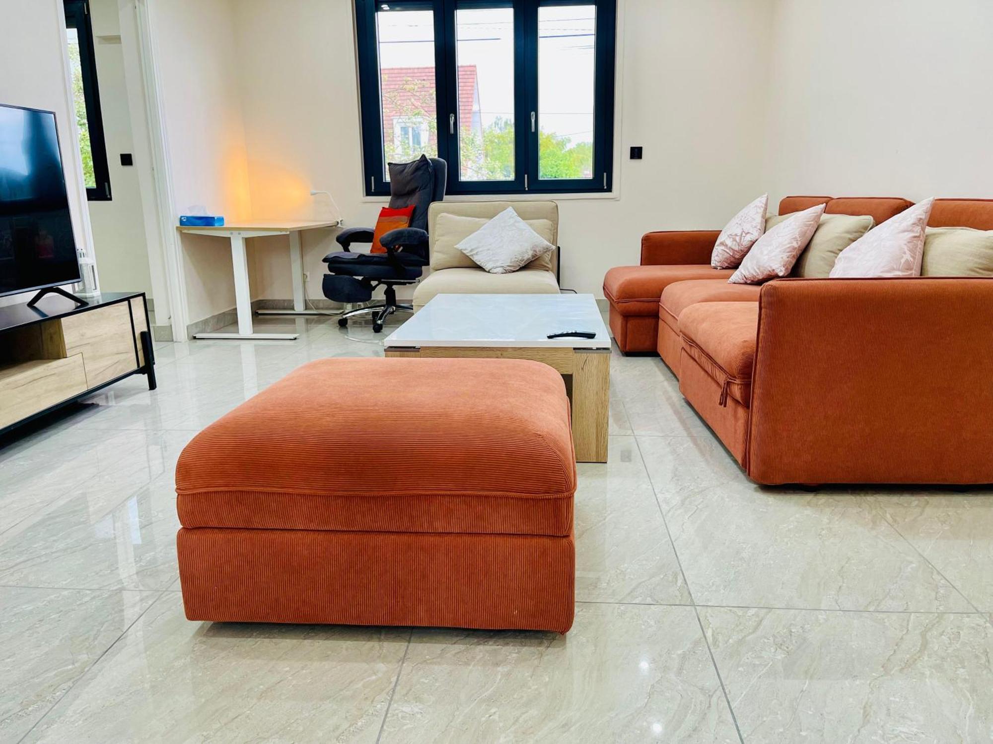 Stylish, Calm And Green Home Stay แซ็ง-ฟาร์โก-ปงติแยร์รี ภายนอก รูปภาพ